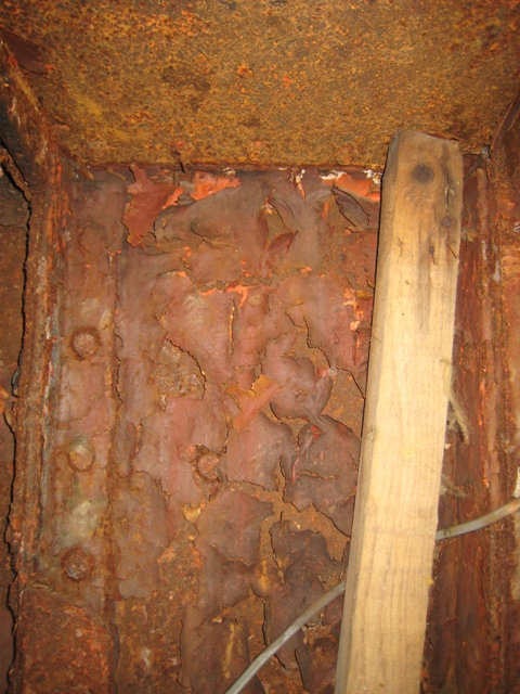 Rusty red lead